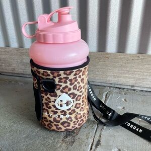 HydroJug Pink Bottle with Leopard Print Insulated Holder
